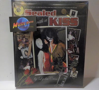LYDIA CRISS - SEALED WITH A KISS 2006 KOVAKANTINEN KIRJA
