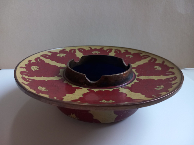 Unkarilainen vintage Cloisonné-tuhkakuppi/kynttiläalusta