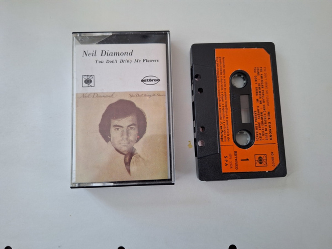 NEIL DIAMOND - YOU DON'T BRING ME FLOWERS c-kasetti