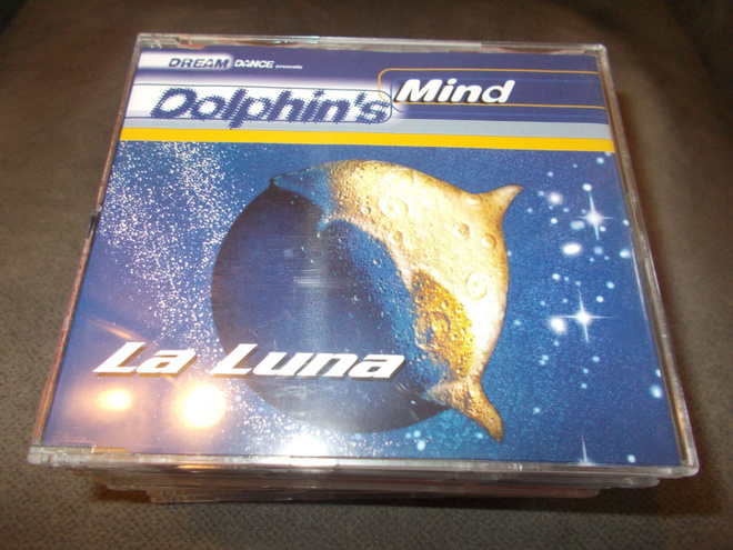CDM DOLPHINS MIND **  LA LUNA **