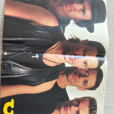 U2 pikkujuliste