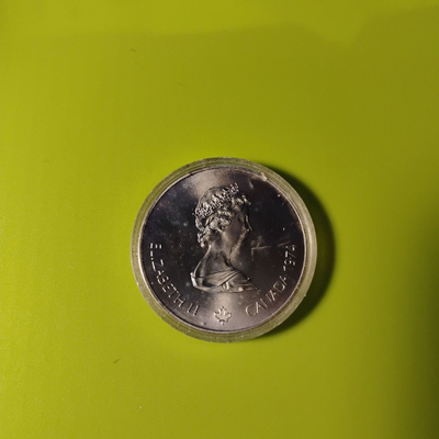 5 dollari. Kanada