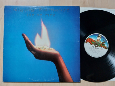 MIGHTY DIAMONDS – ICE ON FIRE orig. US  1977 LP   VIRGIN PZ