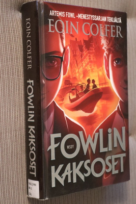 Eoin Colfer : Fowlin kaksoset ( 1.p. 2020 k.po )
