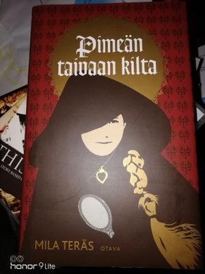 Mila Teräs Pimeän taivaan kilta