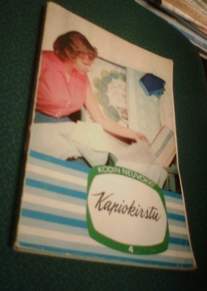 Kodin neuvokki 4 Kapiokirstu (2.p.1960) Sis.postikulut