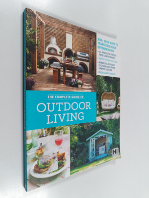 Susy Smith : The complete guide to outdoor living