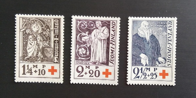 Punaristisarja vuodelta 1933, postituoreena