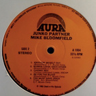 MIKE  BLOOMFIELD  ::  JUNKO  PARTNER :: VINYYLI  LP   1982 ! - pikkukuva 4