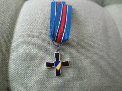 12--Divisioonan Pienoiskunnia merkki