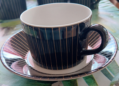 Arabian kultaraita mokkakupit