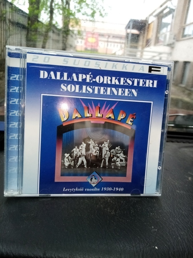 CD 20 SUOSIKKIA DALLAPE-ORKESTERI SOLISTEINEEN