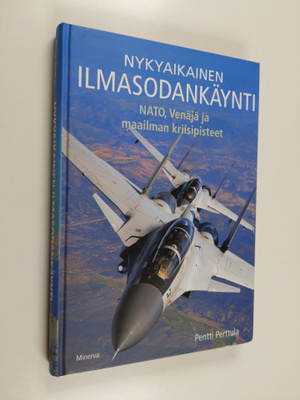 Pentti Perttula : Nykyaikainen ilmasodankäynti : NATO, Ve...