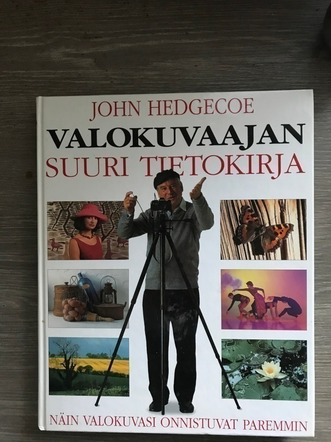 John Hedgecoe; Valokuvaajan suuri tietokirja