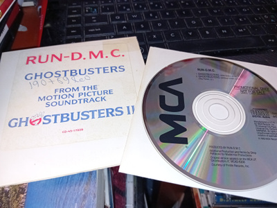 CDS RUN D.M.C. : GHOSTBUSTERS ( SIS POSTIKULU )