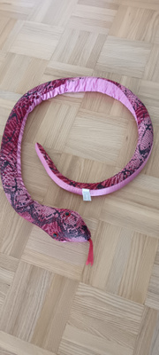 Pitkä käärme lelu