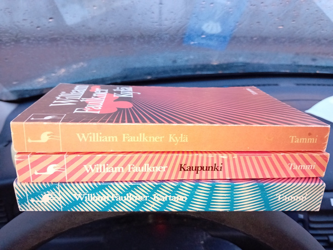Faulkner : Snopes trilogia  ( SIS POSTIKULU  )