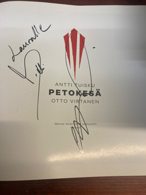 SIGNEERATTU OMISTE ANTTI TUISKU