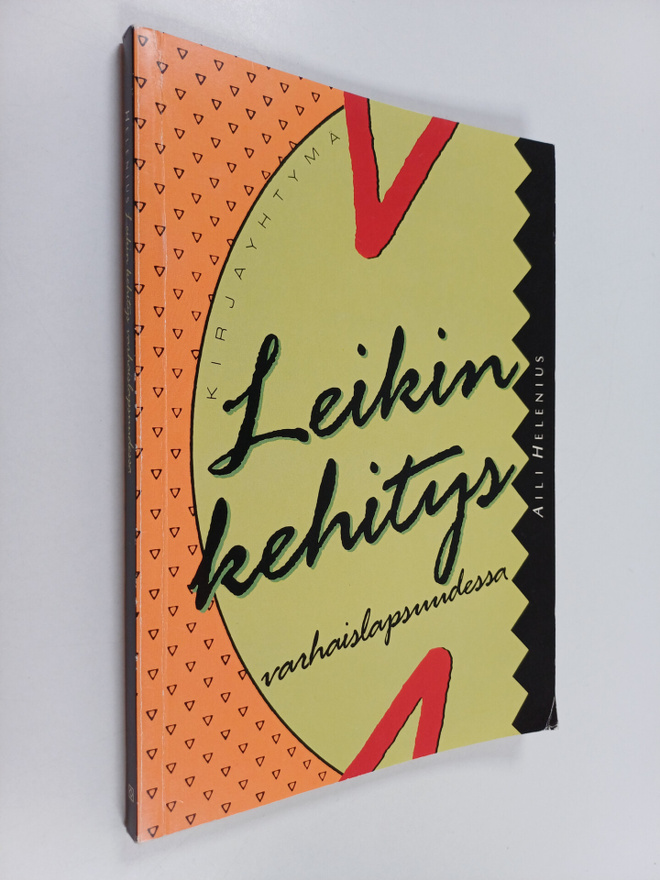 Aili Helenius : Leikin kehitys varhaislapsuudessa