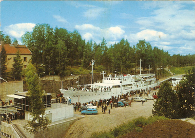 SAIMAAN KANAVA : Laiva Mälkiän sululla. Ei kulk.