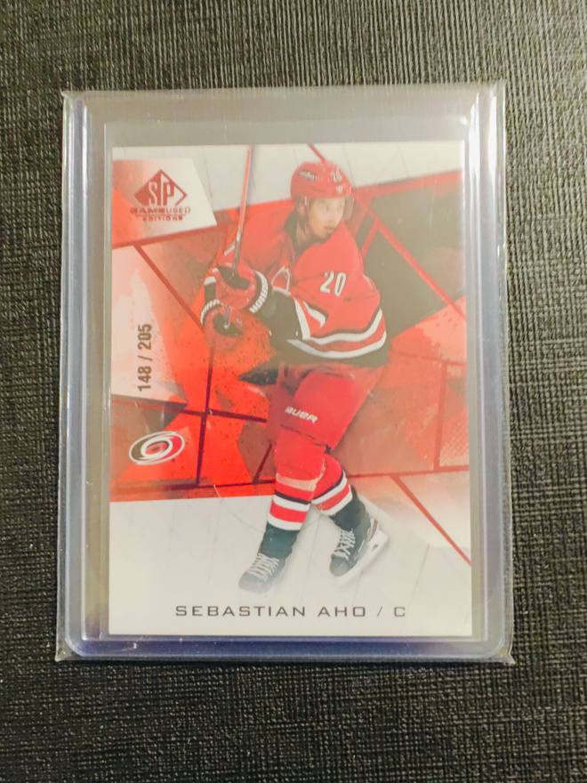 Sebastian Aho - 21-22 SP Game-Used /205