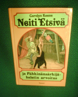 Keene NEITI ETSIVÄ JA PÄHKINÄNSÄRKIJÄ-BALETIN ARVOITUS (2p.)
