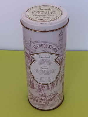 Vanha englantilainen Harrod's Stores peltipurkki