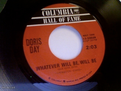 DORIS DAY :: WHATEVER WILL BE WILL BE/SECRET LOVE 7"
