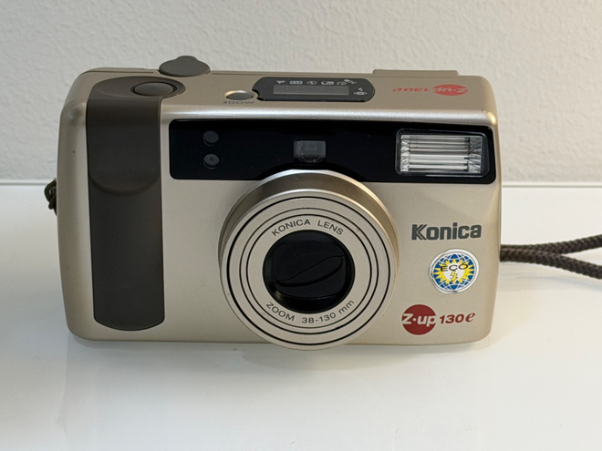 Konica Z-up 130e  filmikamera