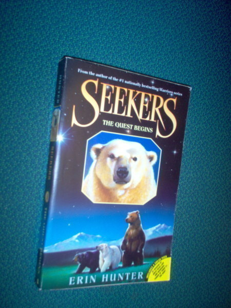 Erin Hunter: SEEKERS 1: The Quest begins (Sis.postikulut)