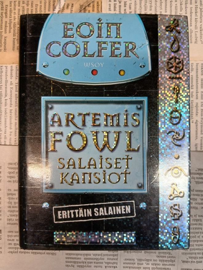 Eoin Colfer - Artemis Fowl: Salaiset kansiot (sid.)