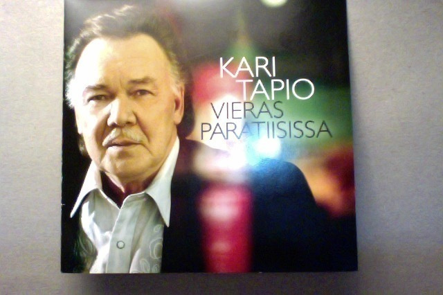 KARI TAPIO  ::  VIERAS PARATIISISSA  ::  CD, ALBUM   2010
