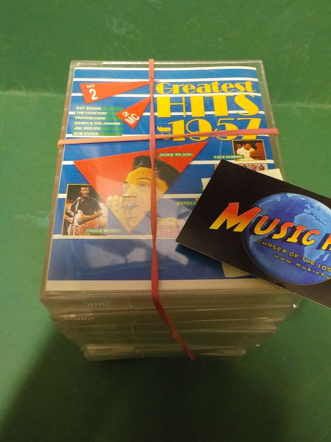 GREATEST HITS OF 8x TUPLA C-KASETTI SETTI