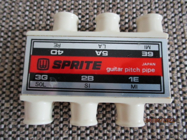 GUITAR PITCH PIPE (kitaran viritysapuväline)