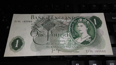 Englanti England 1 Pound P374 1966-77 XF+
