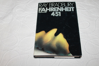 Ray Bradbury - Fahrenheit 451