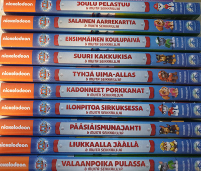 RYHMÄ HAU KOKOELMA ENSIMMÄINEN TUOTANTOKAUSI