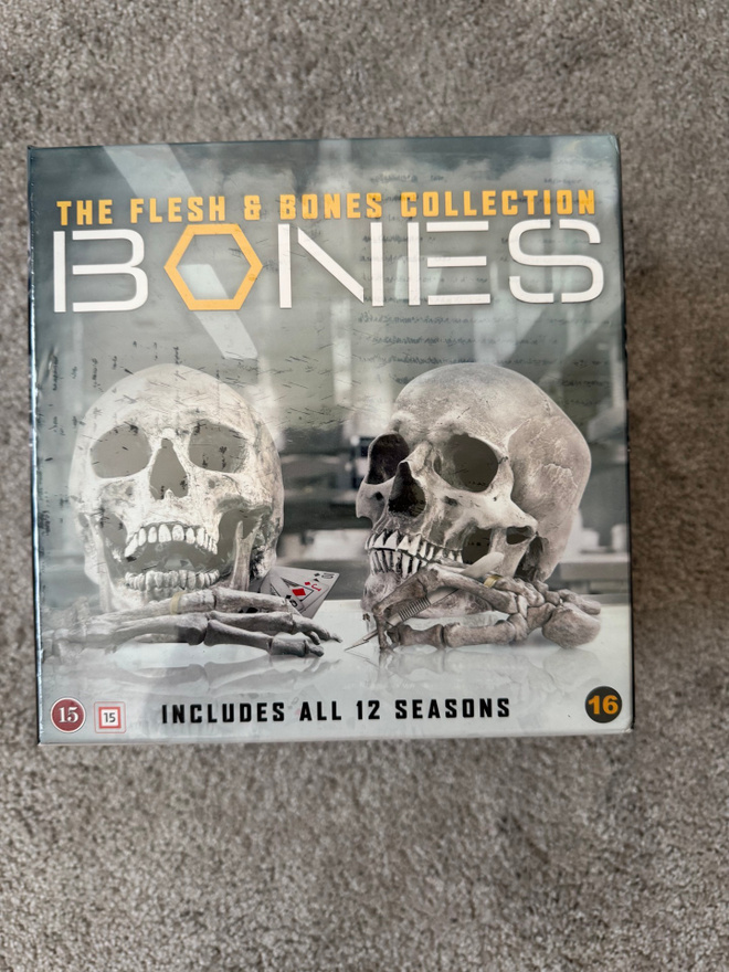 BONES KAIKKI TUOTANTOKAUDET 1-12 DVD (UUSI/MUOVEISSA)