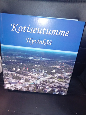 Kotiseutumme Hyvinkää ( SIS POSTIKULU) + KOTELO