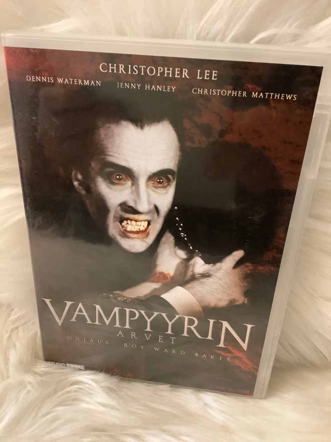 VAMPYYRIN ARVET