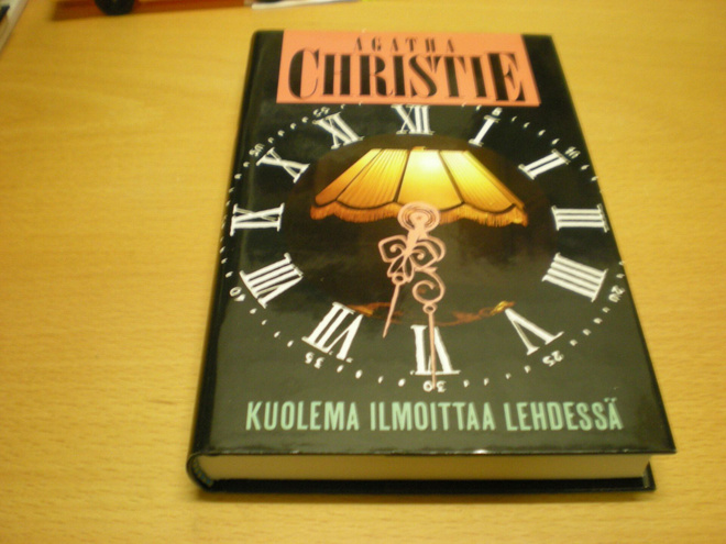 Agatha Christie: Kuolema ilmoittaa lehdessä
