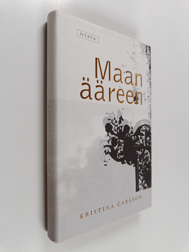 Kristina Carlson : Maan ääreen