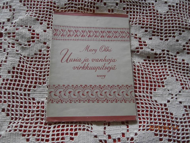 Mary Olki Uusia ja vanhoja virkkuupitsejä