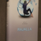 Ally Condie : Rajalla ( 1.p. 2012 ) - pikkukuva 1