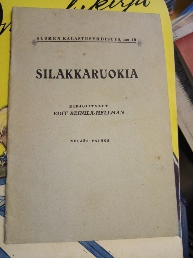 REINILÄ-HELLMAN :  SILAKKARUOKIA ( SIS POSTIKULU )