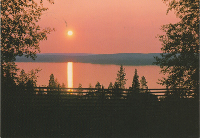 Postikortti, KESÄYÖN AURINKO