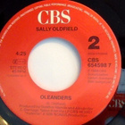 SALLY OLDFIELD-JUSTIN HAYWARD :: LET IT BEGIN :: VINYYLI 7" - pikkukuva 4