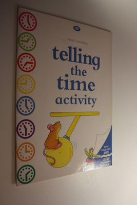 First Learning : Telling the time activity