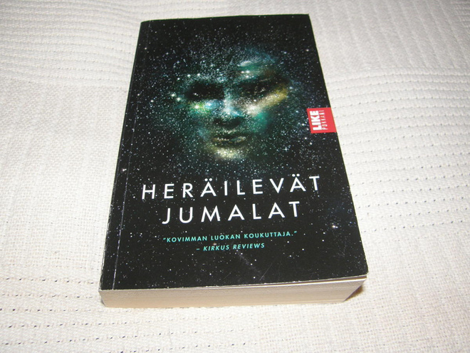 Sylvain Neuvel Heräilevät jumalat  -pok