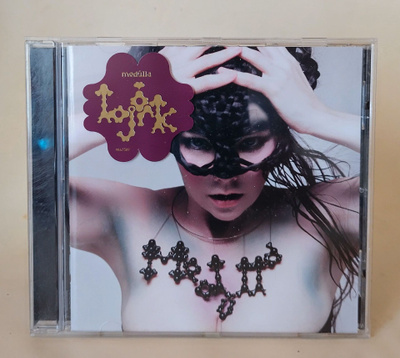 BJÖRK: MEDULLA  (CD)